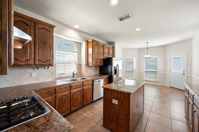 Building Photo - 121 Monticello Dr