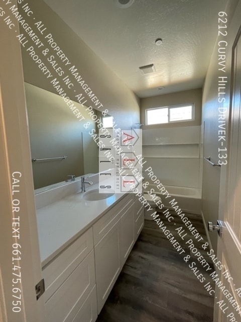 Building Photo - 6212 Curvy Hills Dr