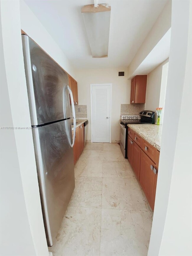 Building Photo - 11111 Biscayne Blvd