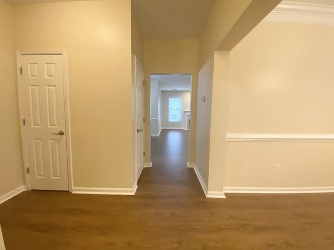 Building Photo - Charming Four-Bedroom Home in Bluffton with 3 Full Baths & Garage!