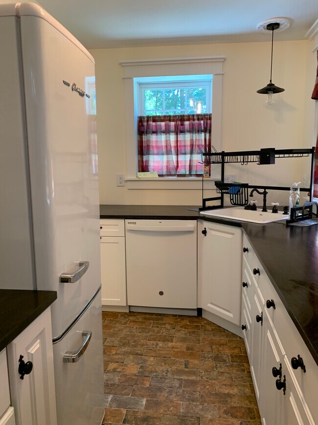 Vintage Galley Kitchen - 14 Main St
