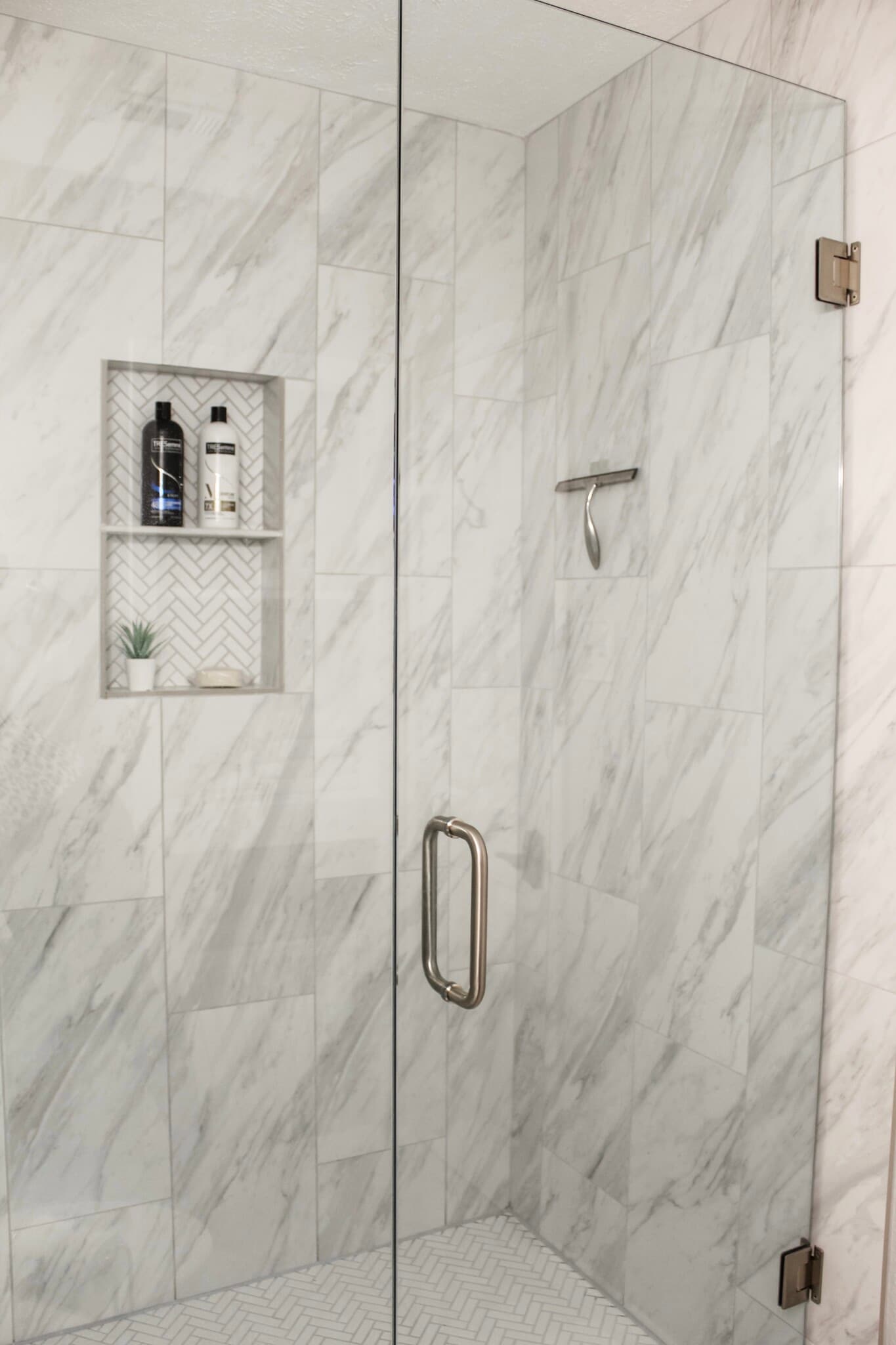 En suite bathroom with a beautiful stand up shower - 10023 Olmos Dr