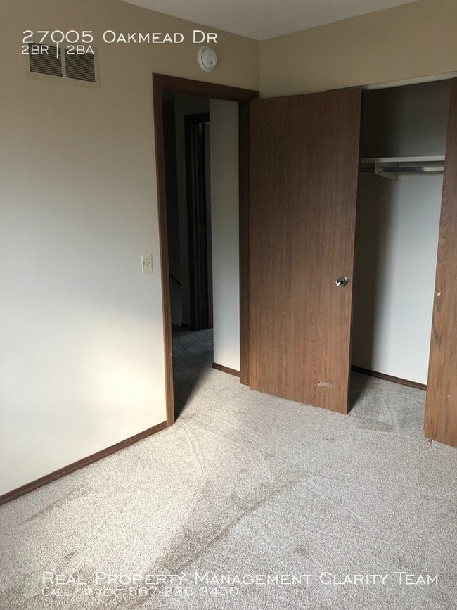 Building Photo - 2 Bed/2 Bath Townhouse in Perrysburg