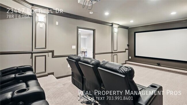 Building Photo - Beautifully Maintained 7 Bedroom 6 Bath Ho...