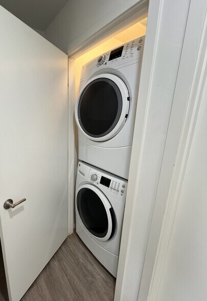 Washer and Dryer - 8665 E Ultra Dr