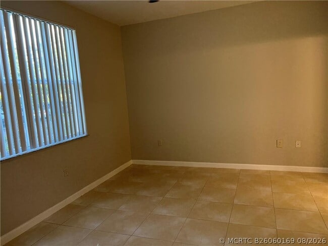 Building Photo - 4602 SW 160th Ave