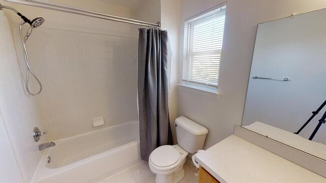 Building Photo - 7812 Thornhill Dr