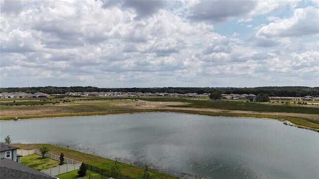 Building Photo - 8922 Little Bluestem Dr