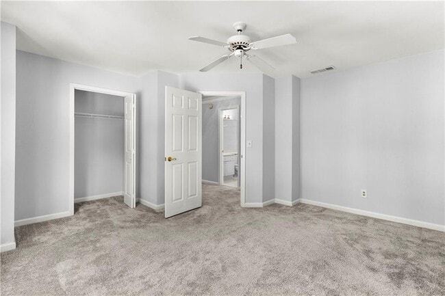 Building Photo - 1050 Shady Valley Pl
