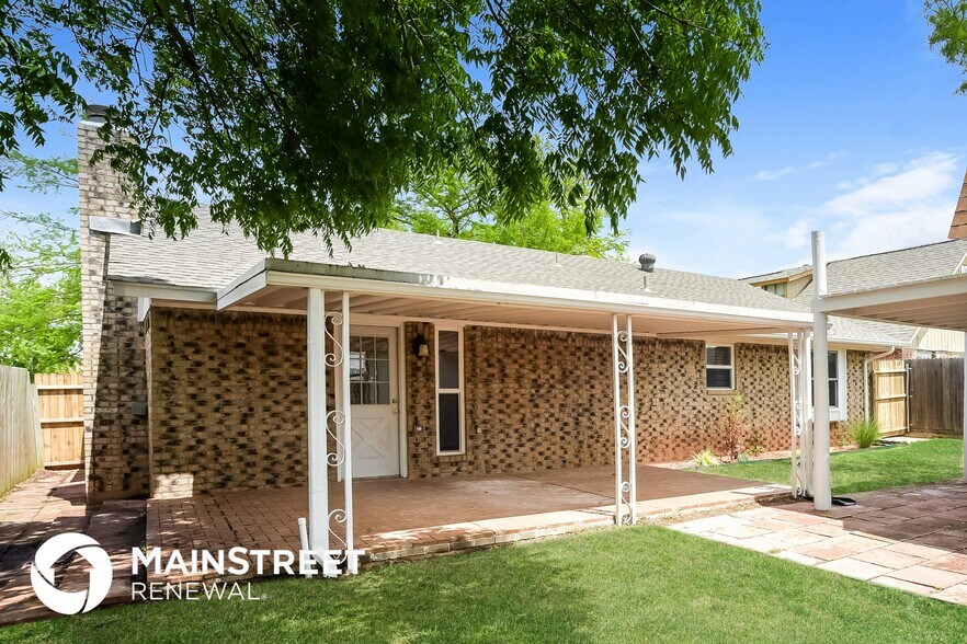 Building Photo - 3112 SW 95th St