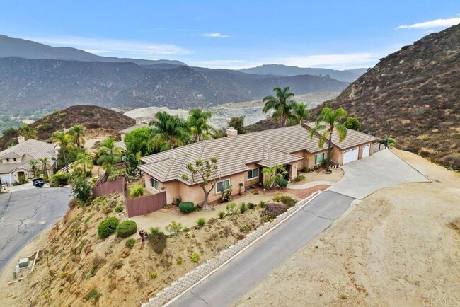 Building Photo - BEAUTIFUL 4BR/3BA home in SINGING HILLS VI...