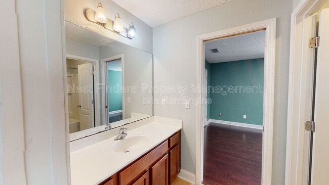 Building Photo - 2588 Cody Dr