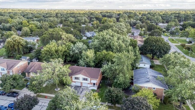 Building Photo - 1549 Revere Cir