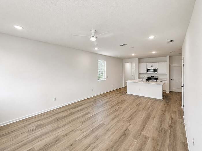 Building Photo - 8672 Elmo Ln