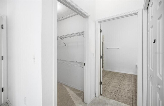 Building Photo - 100 Canopy Walk Ln