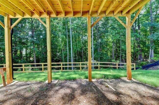 Building Photo - 9135 Fox Trail Ln