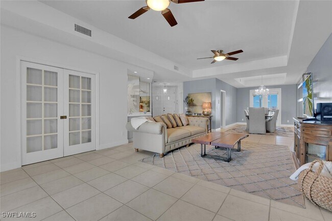 Building Photo - 2000 Royal Marco Way