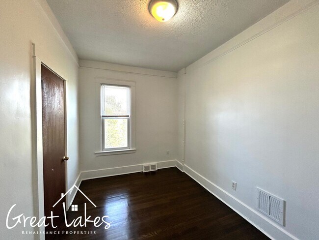 Building Photo - 1646 McKinstry St