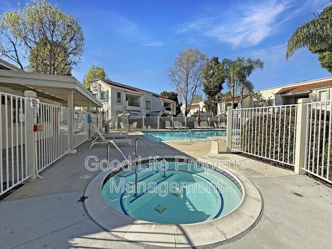 Building Photo - 11179 Camino Ruiz