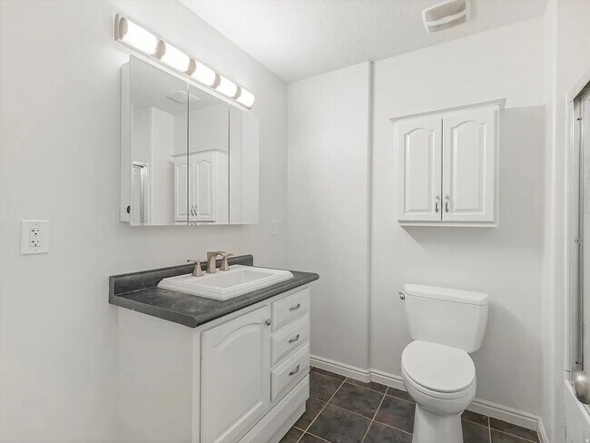 Building Photo - 991 Oldham Dr