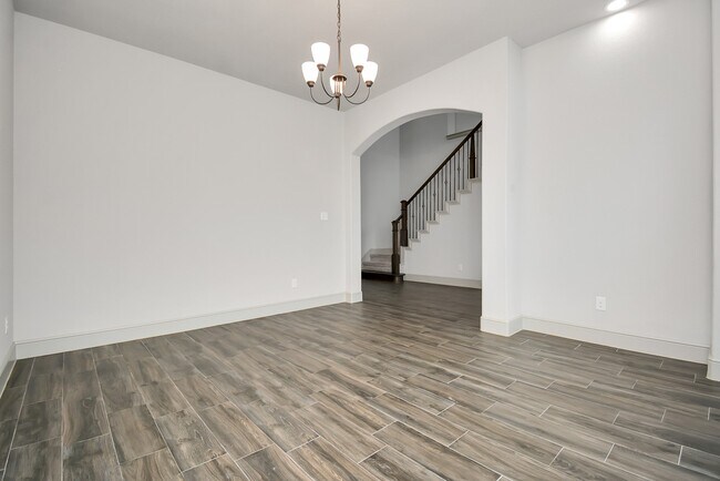 Building Photo - 22368 Misty Woods Ln