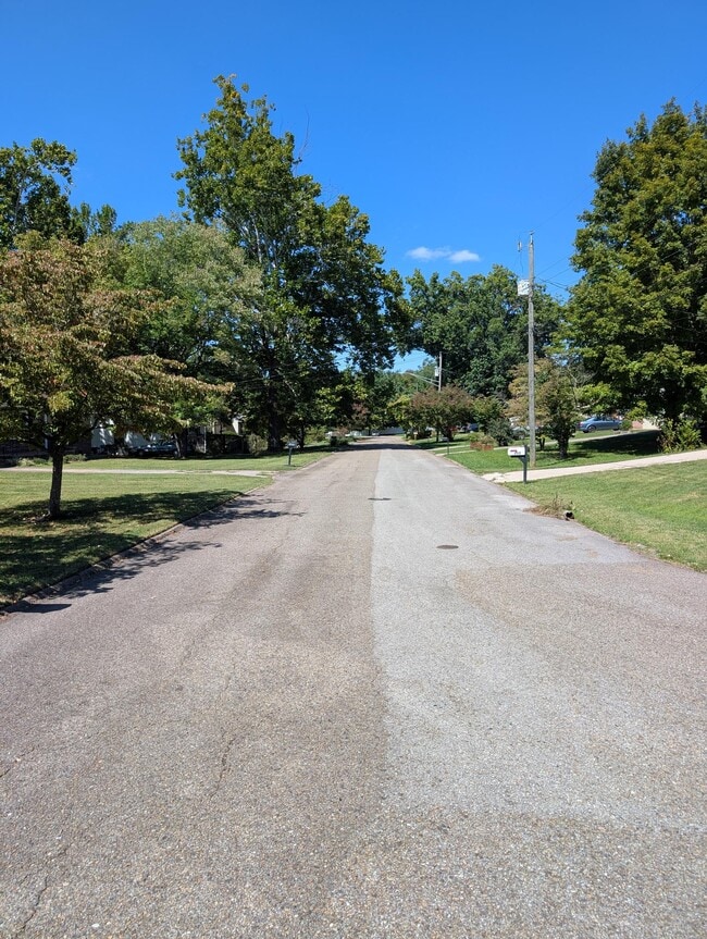 Building Photo - June St - Bedroom 1