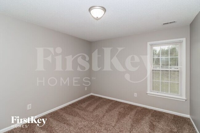 Building Photo - 2112 Dawn Ridge