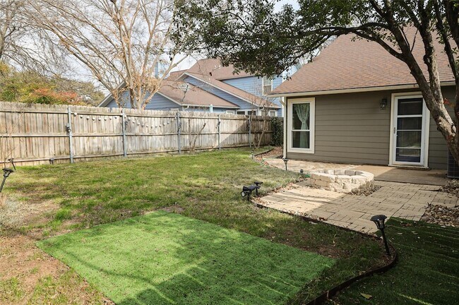 Building Photo - 8705 Clearbrook Trail
