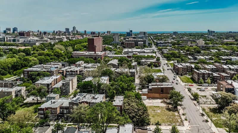 Building Photo - 6050 S Eberhart Ave