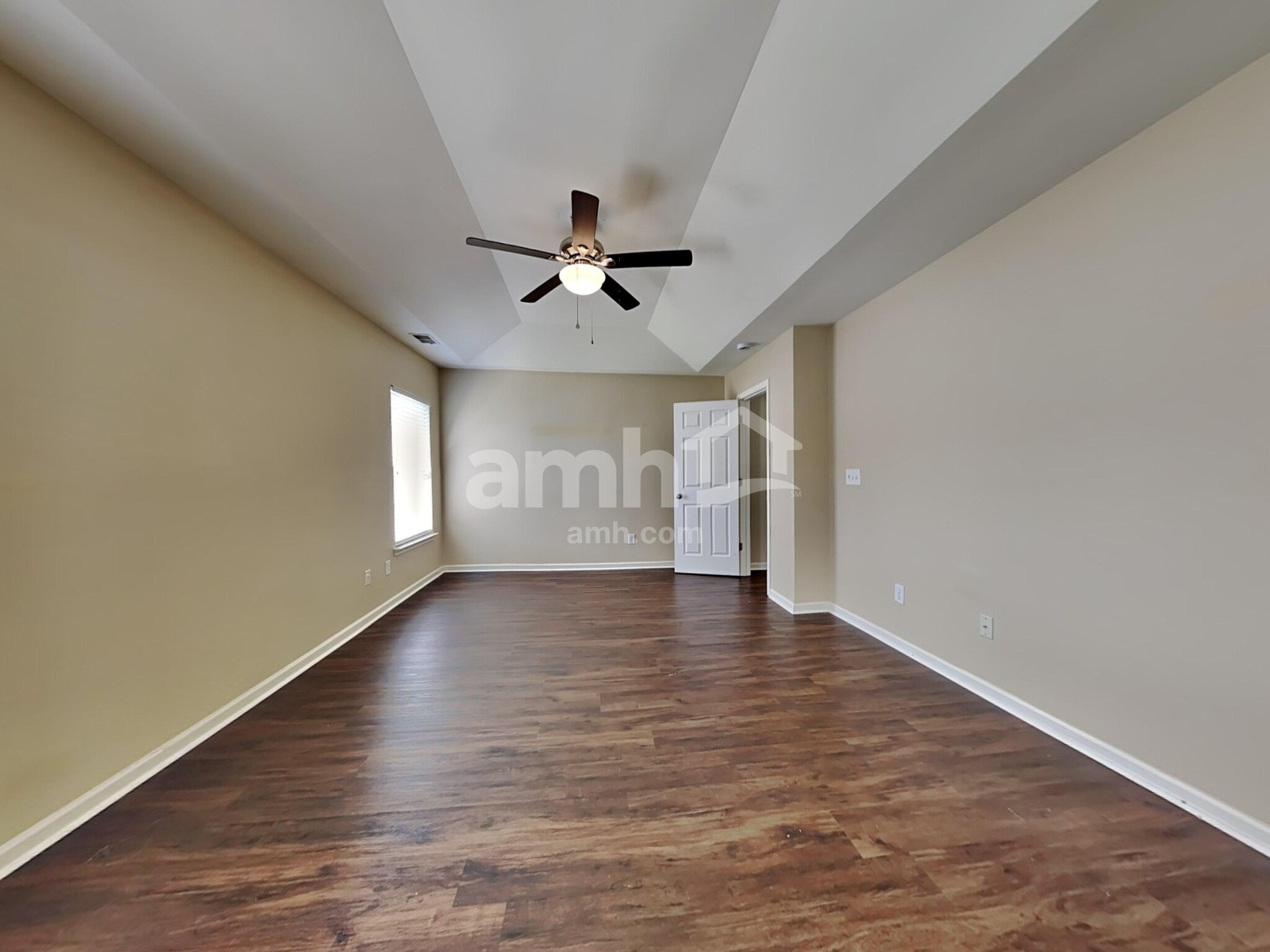 Building Photo - 105 Graduate Ln