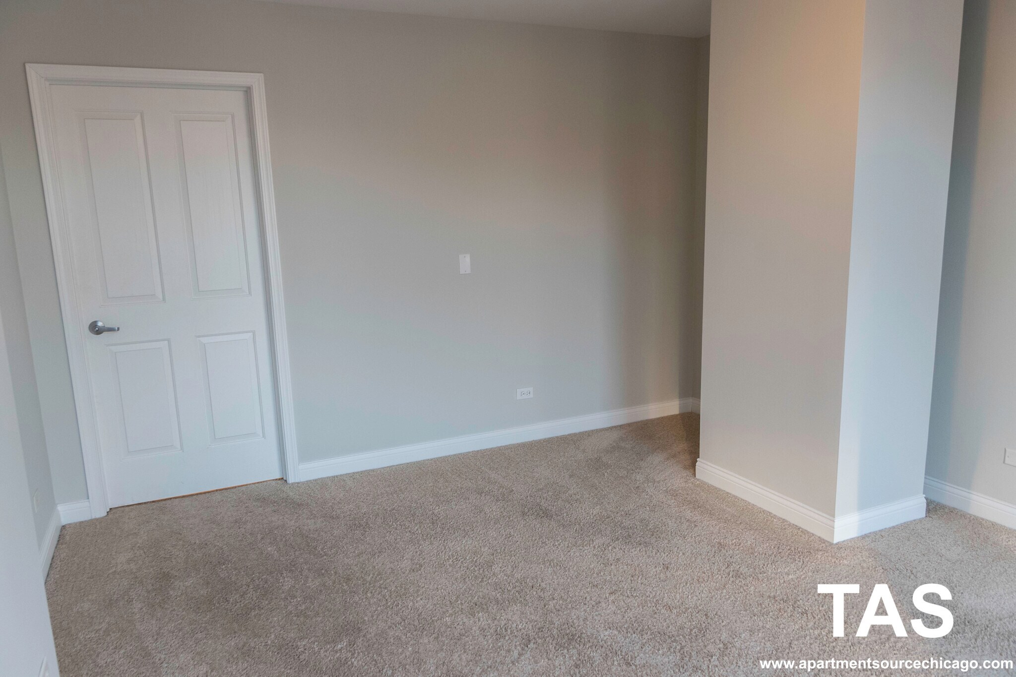 Building Photo - 1464 S Michigan Ave