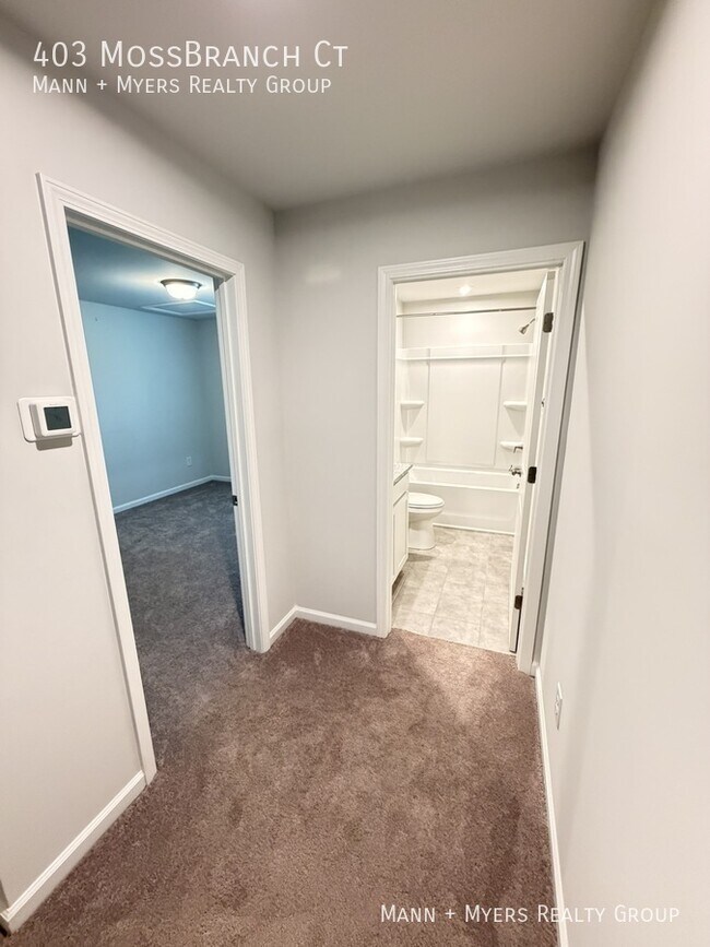 Building Photo - 403 Moss Branch Ct