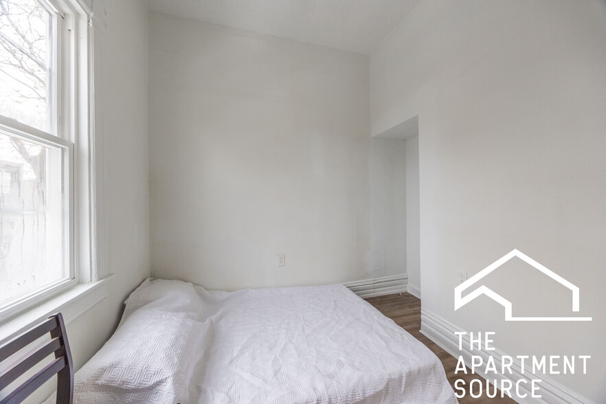 Building Photo - 1626 N Fairfield Ave