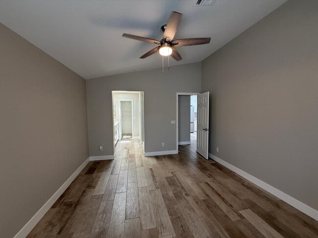 Building Photo - 14535 W Zuni Trail