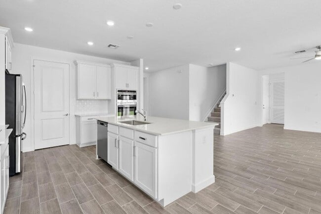 Building Photo - 6843 Cobia Cir