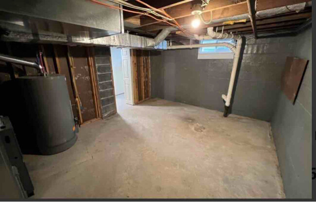 Building Photo - 106 S Park Dr
