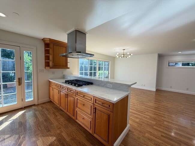 Building Photo - ? Elegant & Expansive Redwood City Home – ...