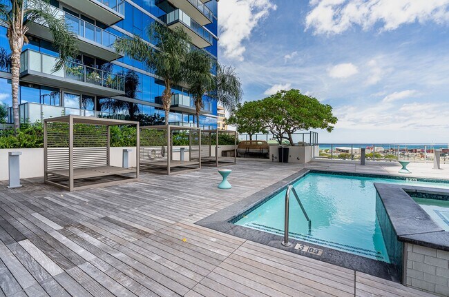 Building Photo - Stylish 1-Bedroom Unit at THE COLLECTION w...