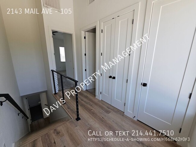 Building Photo - 2143 Mail Ave