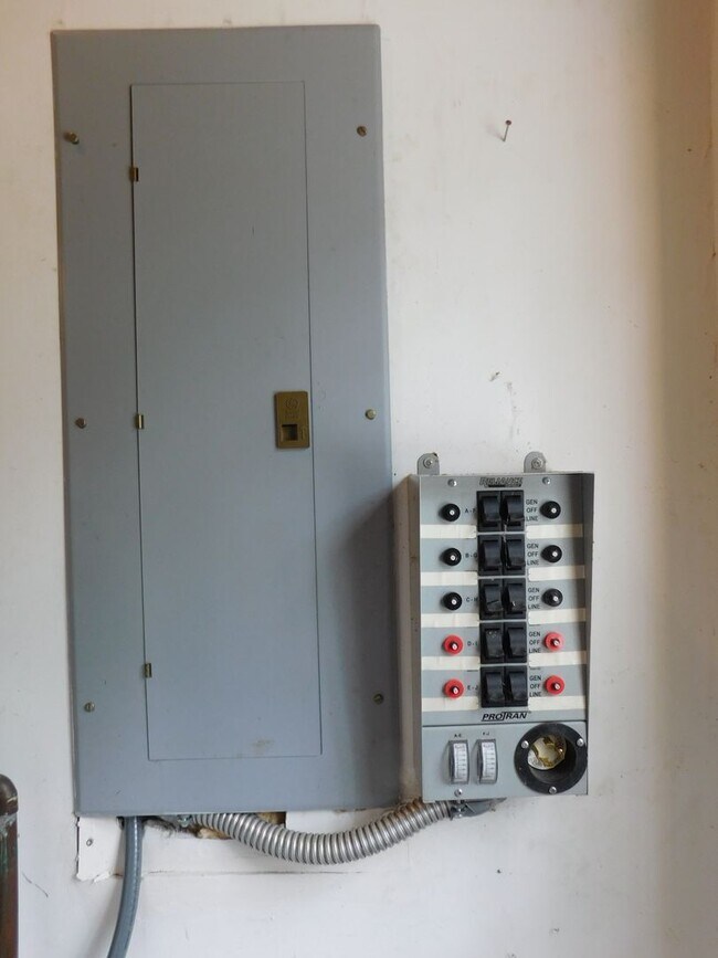 Building Photo - 914 Muirfield Pl