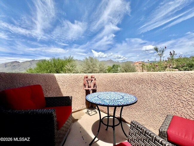 Building Photo - 5051 N Sabino Canyon Rd