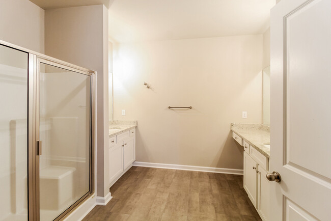 Building Photo - Beautiful 3 Bedroom: Ashton Floorplan