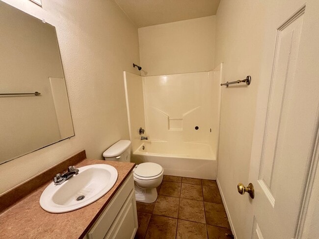 Interior Photo - MPA Bldg E