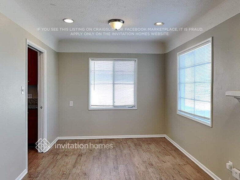 Building Photo - 1235 Oakhurst Dr