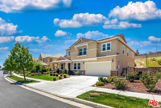 Building Photo - 22379 Driftwood Ct