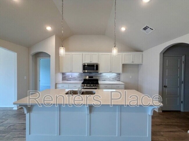 Building Photo - 1813 E Van Buren St