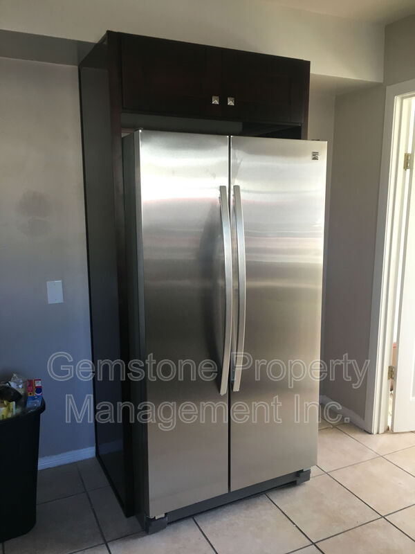 Building Photo - 4938 Art St