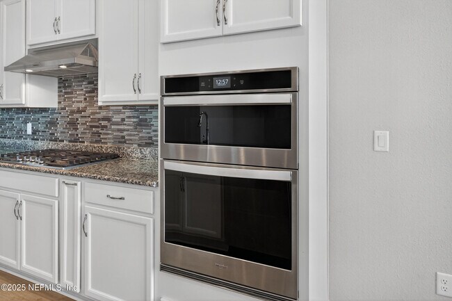 Building Photo - 105 Wye Rd