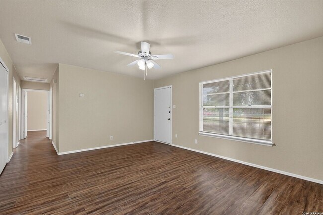 Building Photo - 602 Catalina Ave