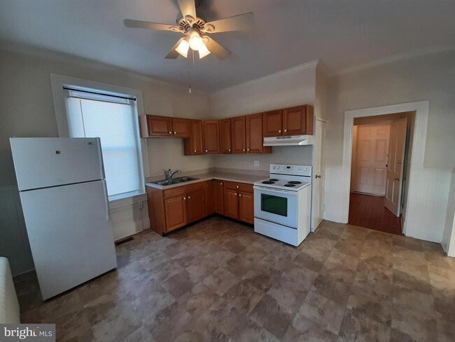 Building Photo - 553 N Loudoun St